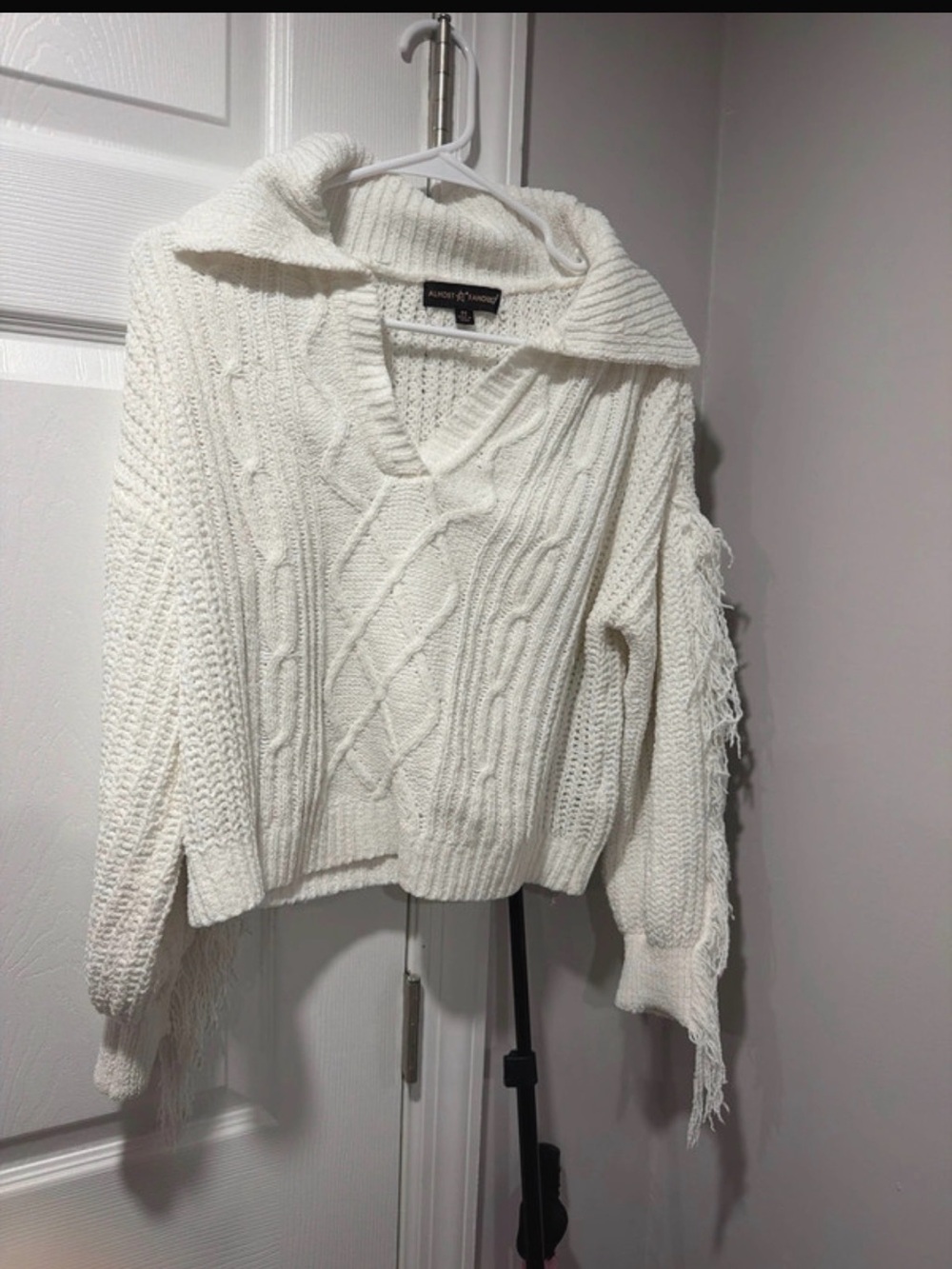 Amber & June Ivory Cable Knit V-Neck Sweater with Fringe